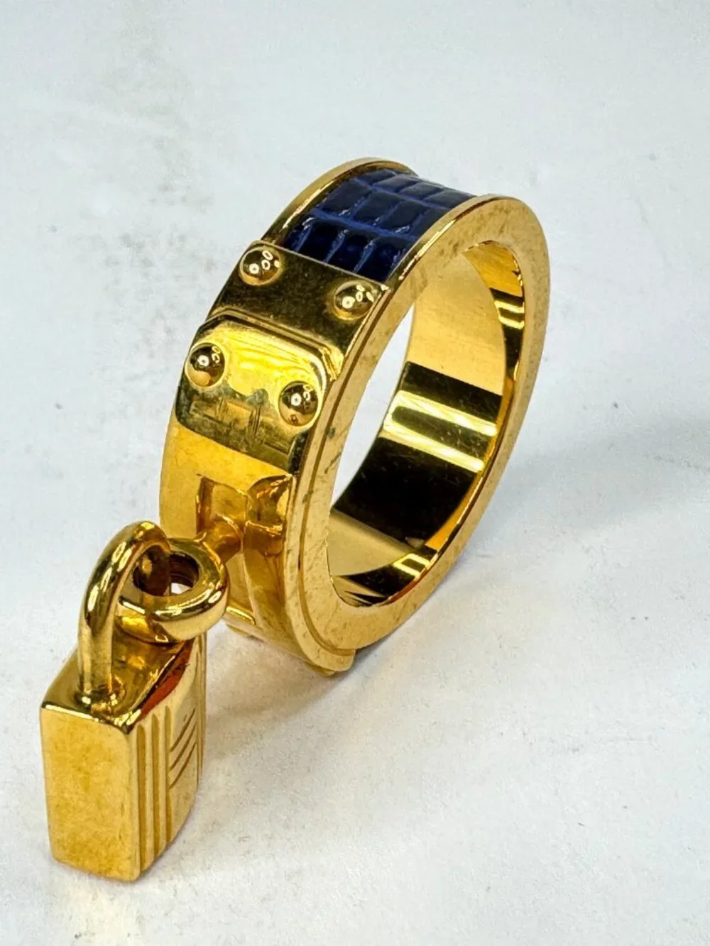 Vintage Hermès Kelly Cadenas Blue Lizard Leather Gold-Plated Scarf Ring GS858
